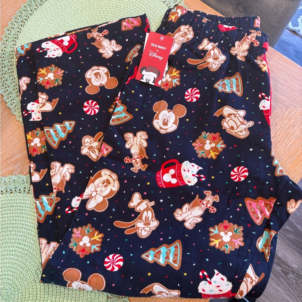 Old Navy Women’s Mickey & Friends Holiday Pajama Bottoms
